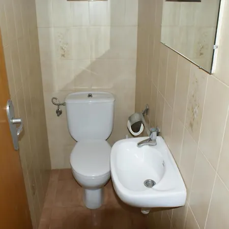 Emporium Ac 2d Apartment *